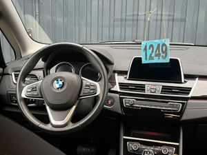 BMW 218 i Aut Gran Tourer Luxury Line /AHK/getöScheib