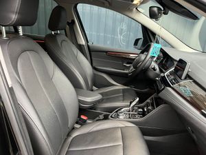 BMW 218 i Aut Gran Tourer Luxury Line /AHK/getöScheib