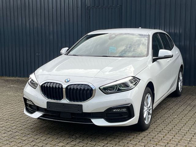 BMW 118 i Aut. SPORT LINE /HiFi/LED/Lenkradheiz/Navi