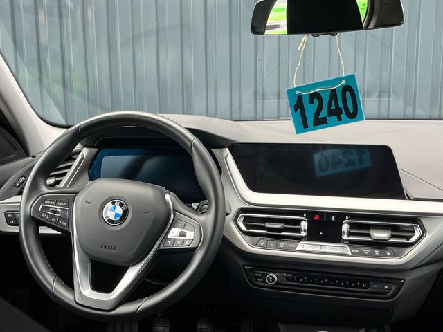 BMW 116 i 5-Türer/ 17&quot;LM-Räder/Navi/LED/Sitzheizung