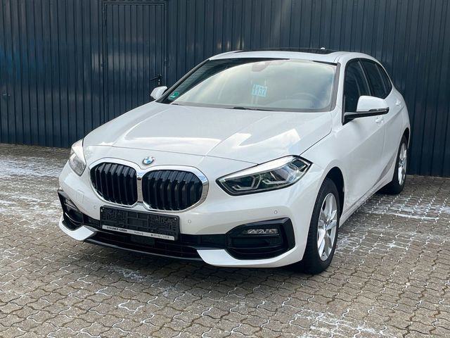 BMW 118 i Aut. SPORT LINE /GlasDach/Lenkradheiz/HiFi