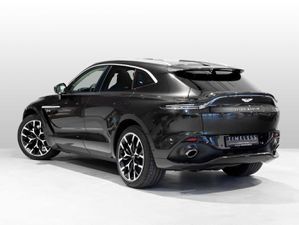 ASTON MARTIN DBX