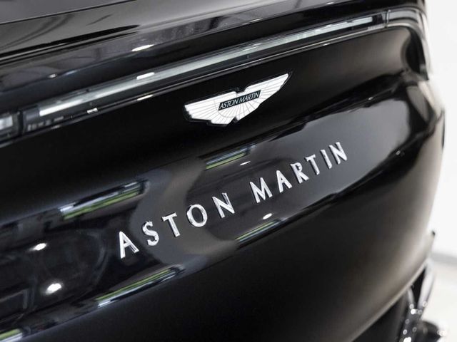 ASTON MARTIN DBX