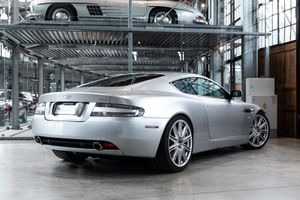 ASTON MARTIN DB9