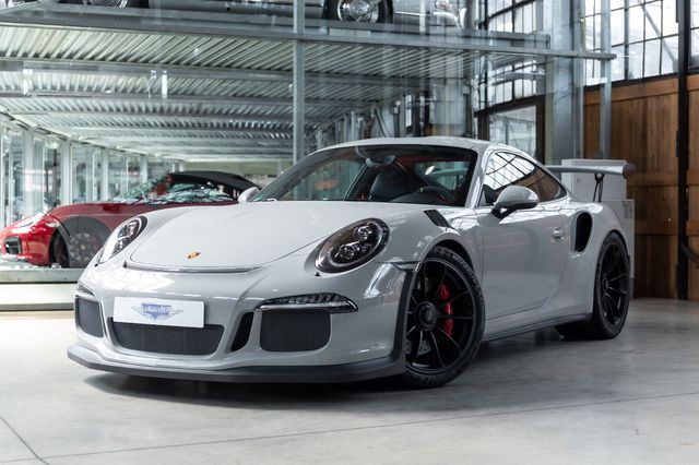 PORSCHE 991