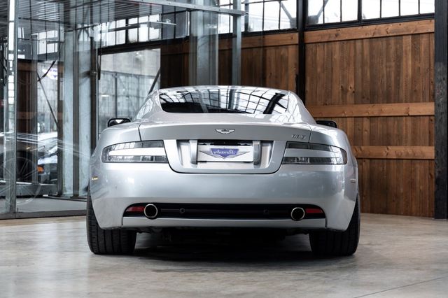 ASTON MARTIN DB9