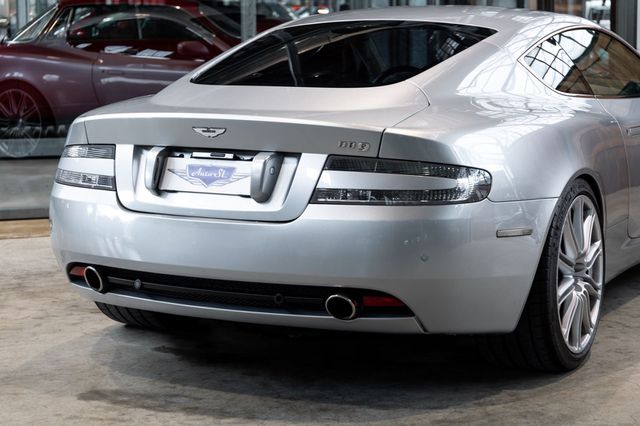 ASTON MARTIN DB9