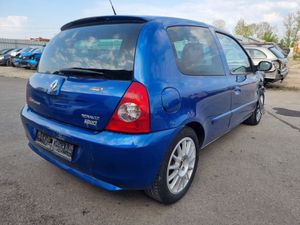 RENAULT Clio III Authentique