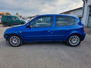 RENAULT Clio III Authentique