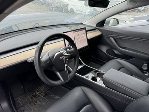 TESLA Model 3 Standard Plus RWD 100kw