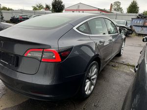 TESLA Model 3 Standard Plus RWD 100kw