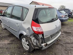 RENAULT Scenic II Authentique