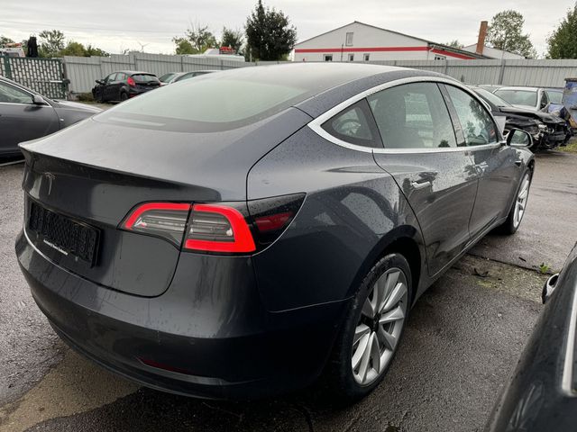 TESLA Model 3 Standard Plus RWD 100kw