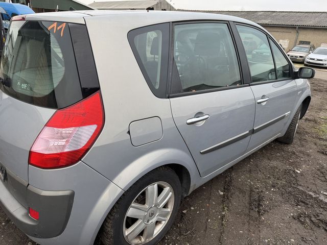 RENAULT Scenic II Authentique