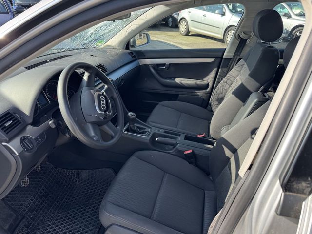 AUDI A4 2.0