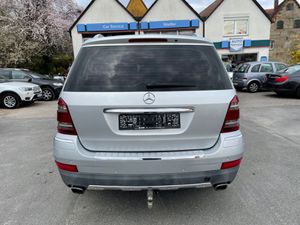 MERCEDES-BENZ GL 320