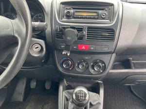 OPEL Combo D Kasten L1H1 2,4t/ANHÄNGERKUPPLUNG/135PS/