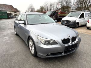 BMW 530 Baureihe 5 Lim. i/VOLL/HEAD-UP/SSD/KOMFOR