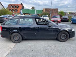 SKODA Octavia Combi Sport Edition/XENON/KLIMA/SITZHEIZ