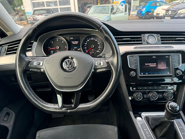 VW Passat Variant