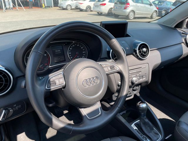 AUDI A1 ambition/S-Line-Exterieur/PANORAMA/XENON/1.HA