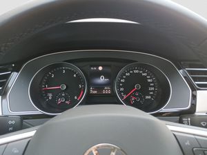 VW Passat Variant