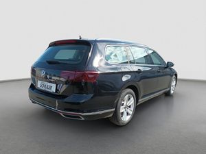 VW Passat Variant