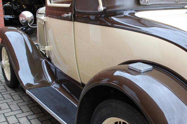 FORD Andere Model A Sportcoupe RHD, mit Schwiegermuttersitz!