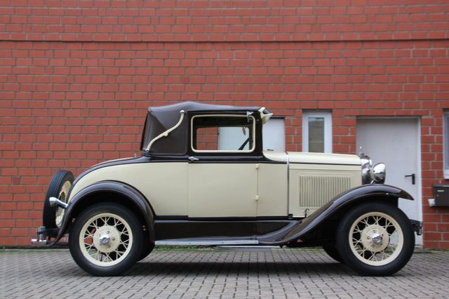 FORD Andere Model A Sportcoupe RHD, mit Schwiegermuttersitz!