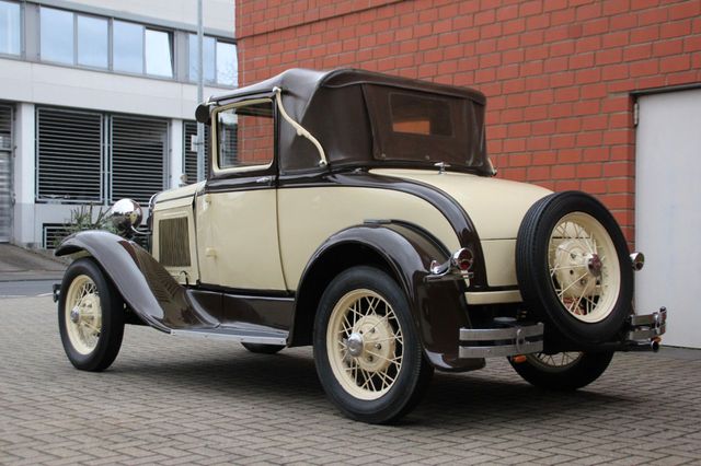 FORD Andere Model A Sportcoupe RHD, mit Schwiegermuttersitz!