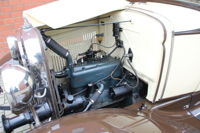 FORD Andere Model A Sportcoupe RHD, mit Schwiegermuttersitz!