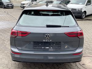 VW Golf VIII Variant 1.5 TSI Life|Navi|ACC|SHZ|PDC