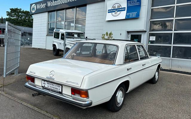 MERCEDES-BENZ 220 D - Schiebedach, Automatik, Servo,sehr gepfl.