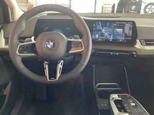 BMW 223i Active Tourer Luxury Line Head-Up HK HiFi