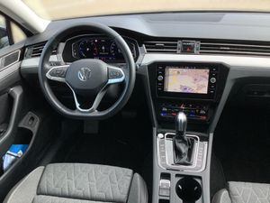 VW Passat Variant 2.0 TDI DSG Business ACC Matrix