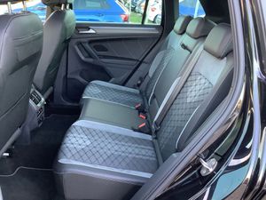 VW Tiguan 2.0 TDI DSG R-Line 4M. AHK ACC Pano Kamera