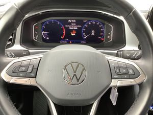 VW T-Roc 1.5 TSI Life AHK ACC LED APP SHZ PDC