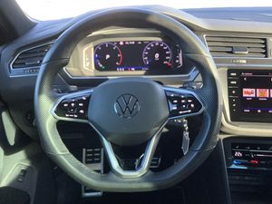 VW Tiguan 2.0 TDI DSG R-Line 4M. AHK ACC Matrix Kamera