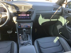 VW Tiguan 2.0 TDI DSG R-Line ACC Matrix Pano Kamera