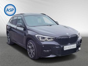 BMW X1 sDrive 18 d M Sport AHK PANO LED LEDER APPLE X1