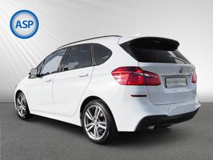 BMW 218 i M Sport NAVI LED AHK