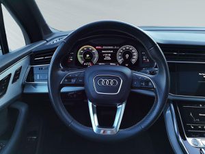 AUDI Q7 3.0 TFSI e quattro S-LINE PANORAMA AHK B&O Q7