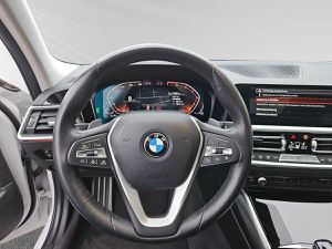 BMW 330i Touring "Sport Line" PANO NAVI DRIVING PLUS