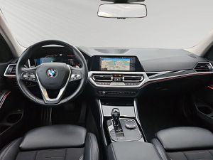 BMW 330i Touring "Sport Line" PANO NAVI DRIVING PLUS