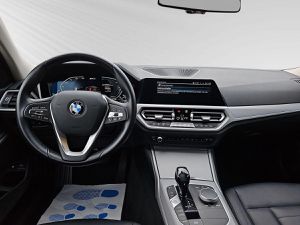 BMW 330 e Touring Advantage AHK LEDER LIVE COCKPIT 330