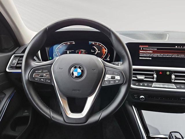 BMW 320 d Luxury Line LEDER PANO ANHÄNGERZUG 320