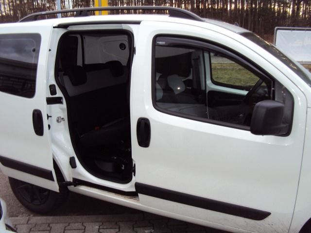 FIAT Fiorino Adventure SX Kombi/Navi/AHK/Dachreling