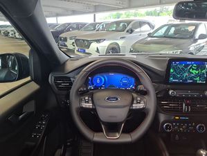 FORD Kuga 1.5 EcoBoost ST-LINE X