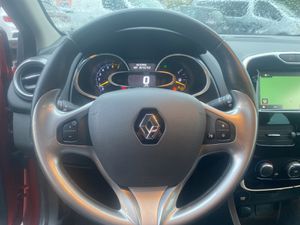 RENAULT Clio Limited 1.2 16V 75