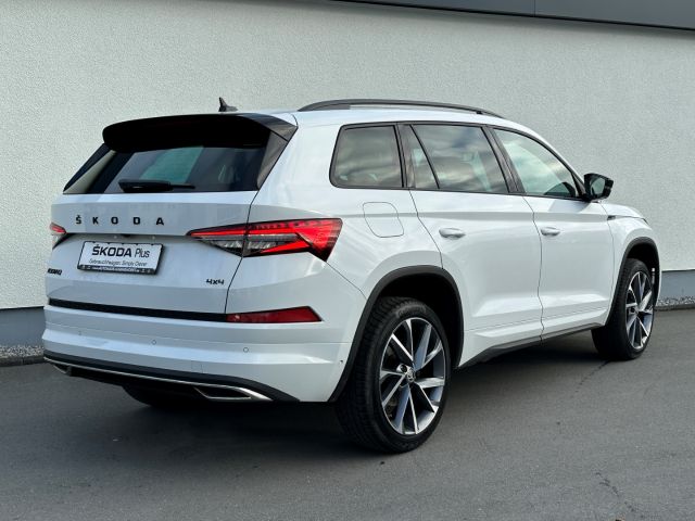 SKODA Kodiaq FL 2.0 TSI DSG 4x4 Sportline 360 Navi Standhz. Canton